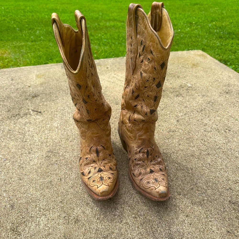Corral cowgirl boots